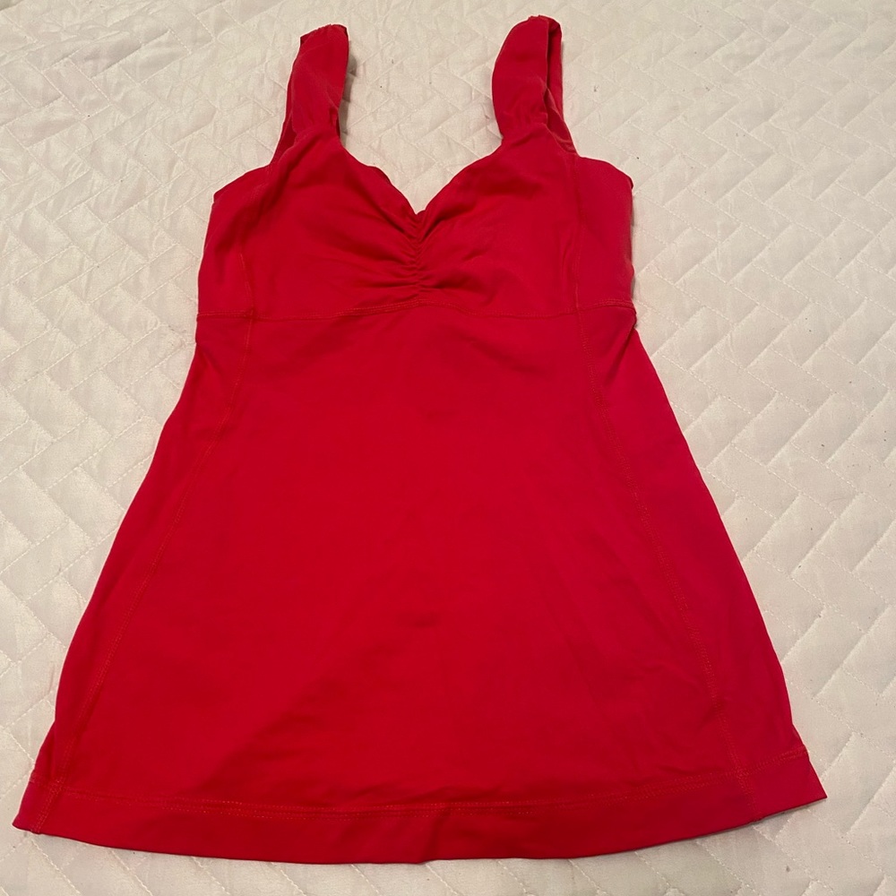 Lululemon tank built in bra